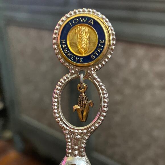 Iowa Hawkeye State Hanging Corn Bell Pewter Vintage Decorative Made in USA - Picture 9 of 9